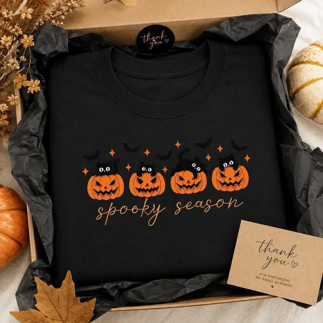Women's Cute Halloween Cat & Pumpkin T-Shirt
